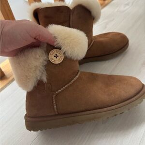 UGG Tan Sheepskin Boots with Cream Fur